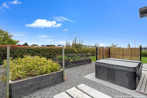 Photo of property in 9 Godley Place, Woodend, 7610