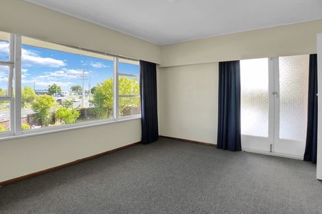 Photo of property in 739 Te Atatu Road, Te Atatu Peninsula, Auckland, 0610