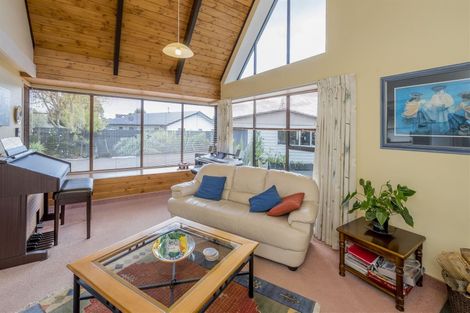 Photo of property in 3 Titoki Place, Levin, 5510