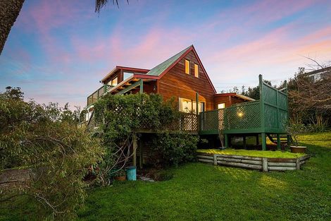 Photo of property in 2/10b Eastglen Road, Glen Eden, Auckland, 0602