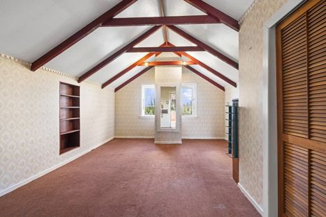 Photo of property in 8 Ross Street, Marton, 4710