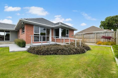 Photo of property in 16 Leacroft Street, Bishopdale, Christchurch, 8053