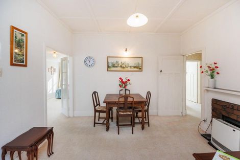 Photo of property in 74 Shamrock Street, Takaro, Palmerston North, 4412