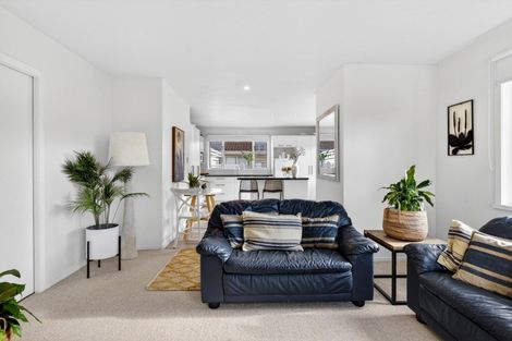 Photo of property in 1/11 Chester Street, Taradale, Napier, 4112