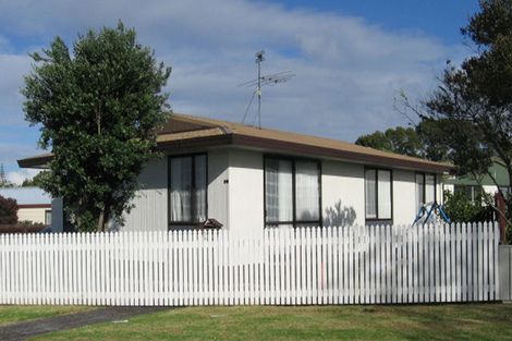 Photo of property in 3/8 Ireland Place, Ranui, Auckland, 0612