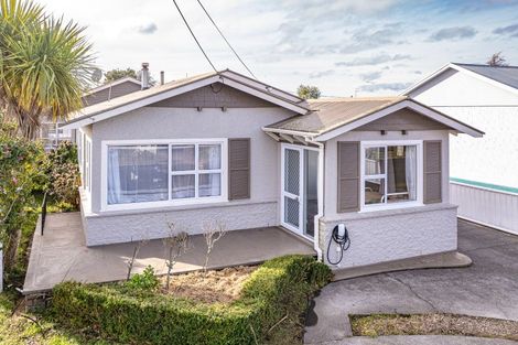 Photo of property in 35 Durie Street, Durie Hill, Whanganui, 4500