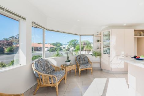 Photo of property in 28 Beach Haven Place, Paraparaumu Beach, Paraparaumu, 5032