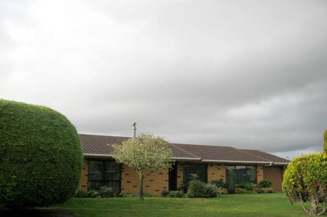 Photo of property in 2/4 Oakwood Grove, Paraparaumu Beach, Paraparaumu, 5032