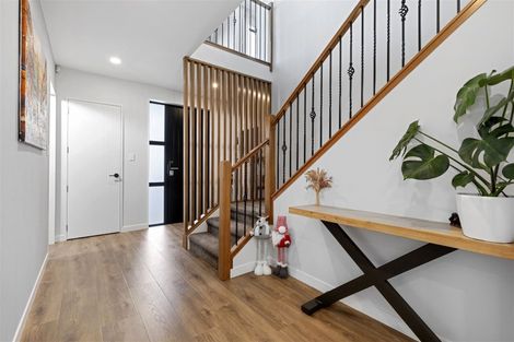 Photo of property in 8 Tawatawa Street, Long Bay, Auckland, 0630