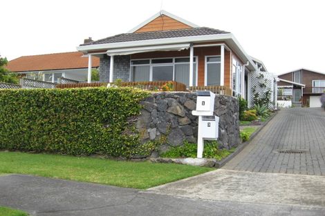 Photo of property in 2/56 Kiwi Esplanade, Mangere Bridge, Auckland, 2022