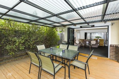 Photo of property in 5 Gloucester Street, Silverstream, Upper Hutt, 5019
