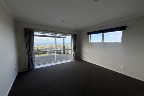 Photo of property in 25a Brightside Road, Stanmore Bay, Whangaparaoa, 0932