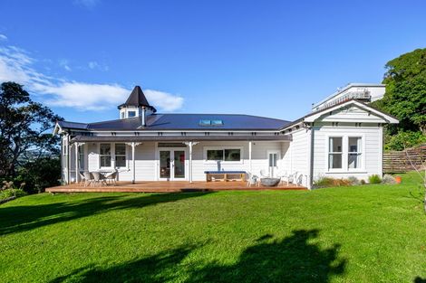 Photo of property in 21 Priscilla Crescent, Mornington, Wellington, 6021