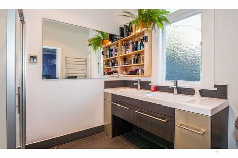 Photo of property in 12 Grasmere Street, Waimataitai, Timaru, 7910