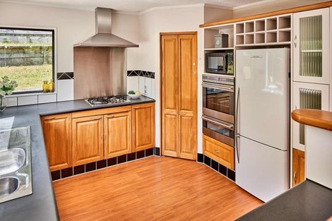 Photo of property in 1/30 Sailmaker Close, Whitby, Porirua, 5024