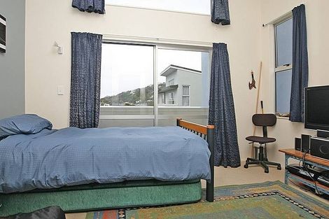 Photo of property in 12/138 Queens Drive, Lyall Bay, Wellington, 6022