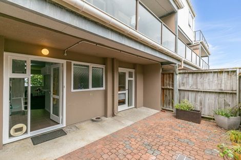 Photo of property in 3/21 Duchess Place, Maupuia, Wellington, 6022