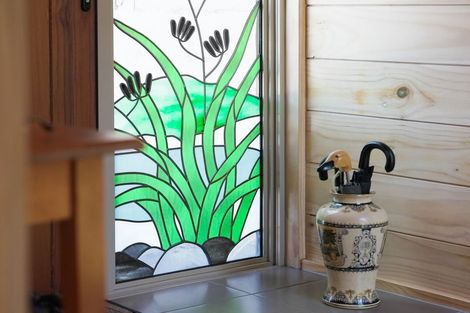 Photo of property in 27 Cascade Way, Paraparaumu, 5032