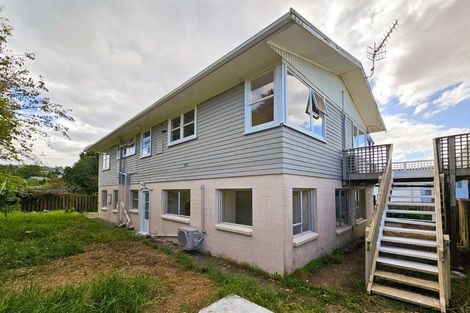 Photo of property in 2/12 Hamilton Place, Glenfield, Auckland, 0629