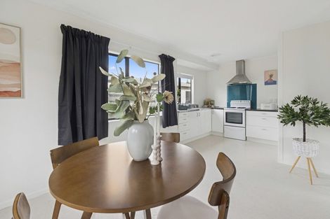 Photo of property in 6 Tarewa Place, Rotorua, 3010