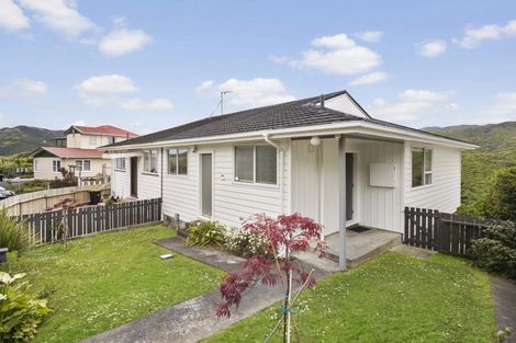 Photo of property in 10f1 Camrose Grove, Kingston, Wellington, 6021