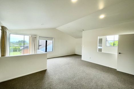 Photo of property in 15 Hoyte Place, Pukehangi, Rotorua, 3015