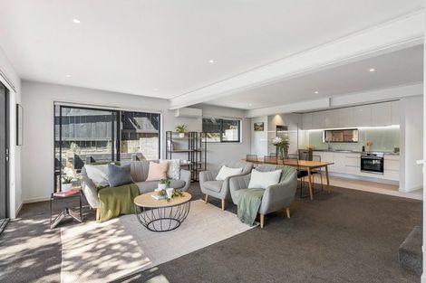 Photo of property in 43b Mandalay Terrace, Khandallah, Wellington, 6035
