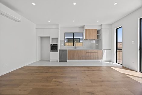 Photo of property in 10 Kaapehu Street, Karaka, 2578