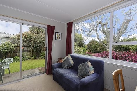 Photo of property in 138 Welcome Bay Road, Welcome Bay, Tauranga, 3112