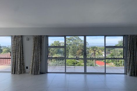 Photo of property in 423 Don Buck Road, Massey, Auckland, 0614