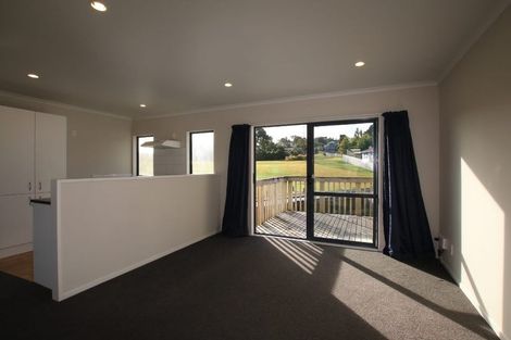 Photo of property in 17 Maywood Crescent, Glen Eden, Auckland, 0602