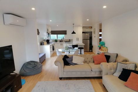 Photo of property in 20a Malmo Place, Massey, Auckland, 0614