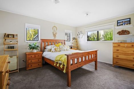 Photo of property in 21 Riverside Drive, Waiuku, 2123