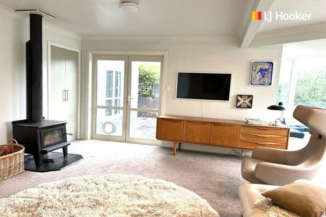 Photo of property in 64 Royal Crescent, Saint Kilda, Dunedin, 9012