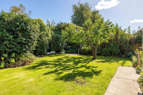 Photo of property in 26 Guildford Street, Burnside, Christchurch, 8053
