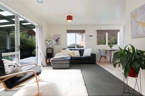 Photo of property in 36 Rimu Street, New Lynn, Auckland, 0600