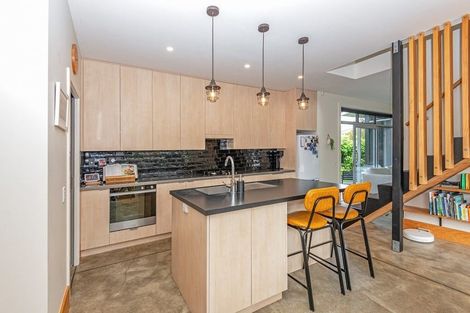 Photo of property in 123 Heretaunga Street, Palmerston North, 4414