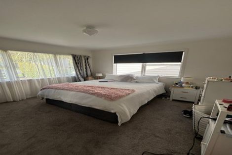 Photo of property in 2 Marlborough Avenue, Glenfield, Auckland, 0629