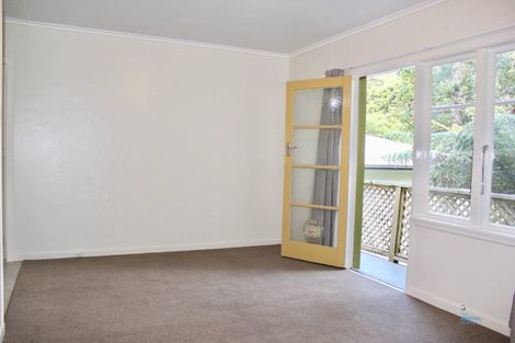 Photo of property in 233 Konini Road, Titirangi, Auckland, 0604
