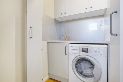 Photo of property in 223c Park Street, Winton, 9720