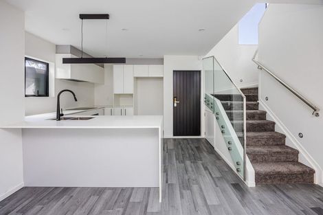 Photo of property in 16e Imrie Avenue, Mangere, Auckland, 2022