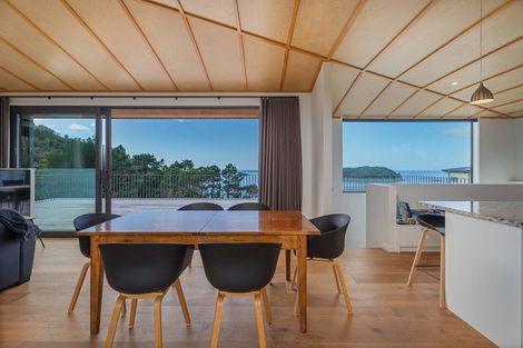 Photo of property in 92 Grange Road, Hahei, Whitianga, 3591