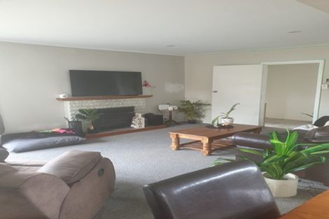 Photo of property in 10 Valley Road, Waiuku, 2123