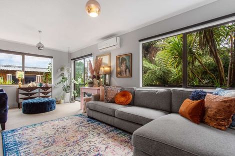 Photo of property in 1/33 Eskdale Road, Birkdale, Auckland, 0626