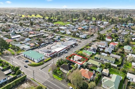 Photo of property in 2 Braid Road, St Andrews, Hamilton, 3200