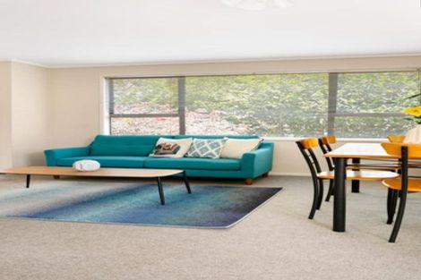 Photo of property in 111 Seymour Road, Sunnyvale, Auckland, 0612