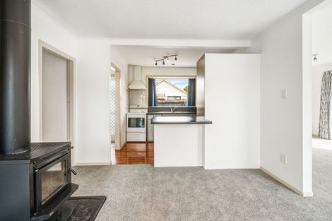 Photo of property in 95 Oakhampton Street, Hornby, Christchurch, 8042