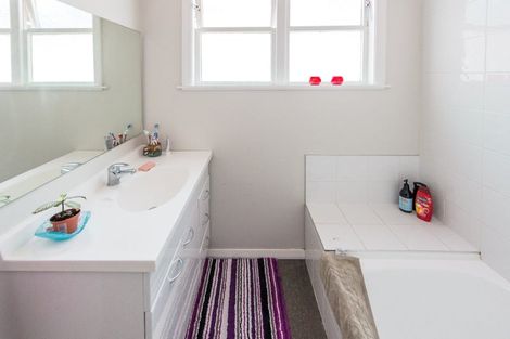 Photo of property in 34 Toi Street, Tawhero, Whanganui, 4501