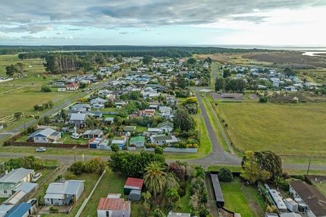 Photo of property in 24 Nuku Street, Tangimoana, 4822
