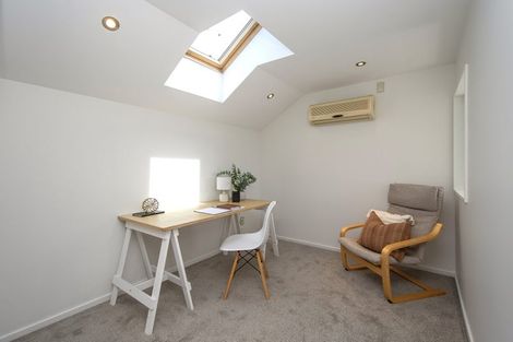 Photo of property in 11 Mclellan Place, Ilam, Christchurch, 8041